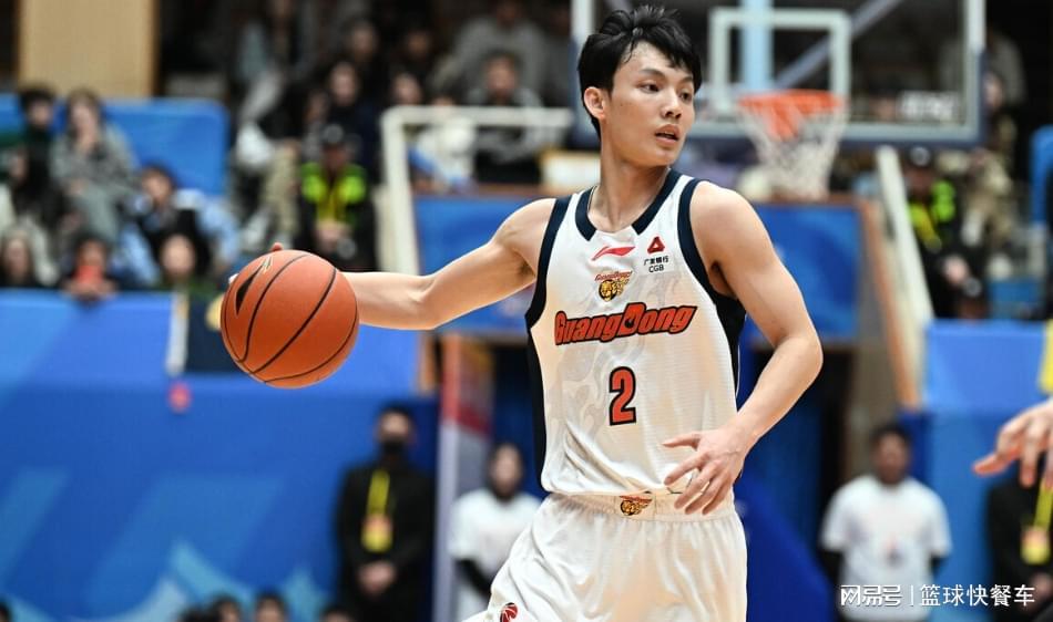 加拿大28预测网-CBA一夜缔造三大惨案!广东克星38分惨败:四川主场吞32连败!